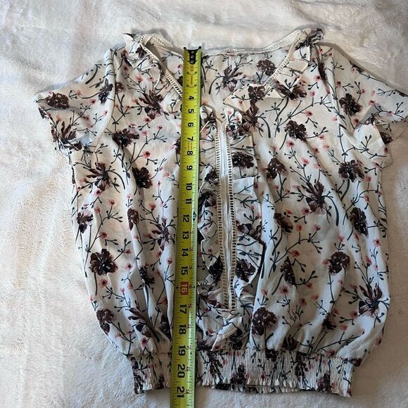 Floral top sizeL - Picture 6 of 13